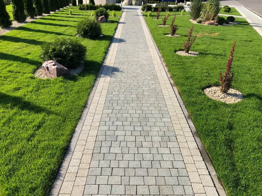 Chodnik jak zrobić: proste kroki, które zaoszczędzą Twój czas